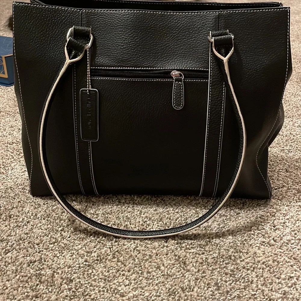 Wilsons Leather Black Leather Laptop Tote with White Contrast Stitching - Picture 4 of 4